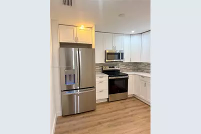 11201 NE 3rd Ave, Miami, FL 33161 - Photo 9