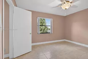 5520 Lakeside Dr, Margate, FL 33063 - Photo 23