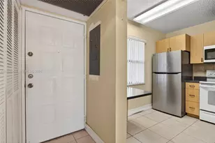 5520 Lakeside Dr, Margate, FL 33063 - Photo 11