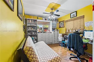 720 NW 4th St, Hallandale Beach, FL 33009 - Photo 25