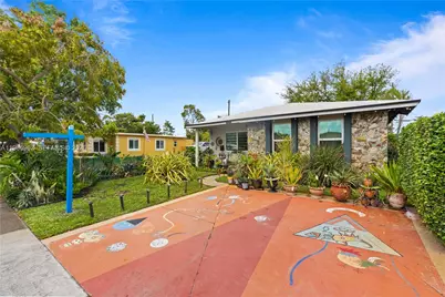 720 NW 4th St, Hallandale Beach, FL 33009 - Photo 3