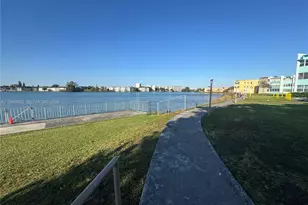 1481 NE Miami Gardens Dr, Miami, FL 33179 - Photo 27