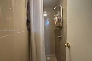 1481 NE Miami Gardens Dr, Miami, FL 33179 - Photo 13