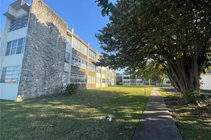 1481 NE Miami Gardens Dr, Miami, FL 33179 - Photo 35