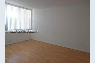 2025 NE 164th St #302, North Miami Beach, FL 33162 - Photo 5
