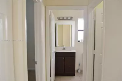 164 NE 23rd Ter, Homestead, FL 33033 - Photo 11