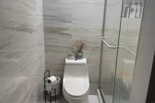 8275 SW 152nd Ave, Miami, FL 33193 - Photo 5