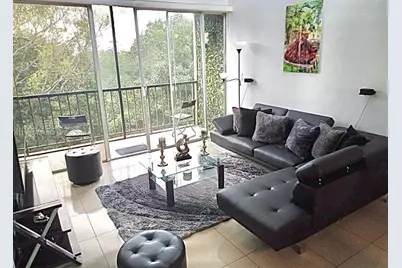 8860 Fontainebleau Blvd #506, Miami, FL 33172 - Photo 3