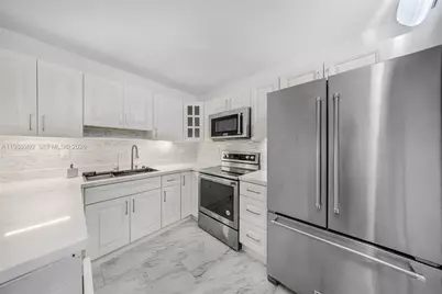 600 Three Islands Blvd #310, Hallandale Beach, FL 33009 - Photo 15