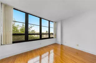 600 Three Islands Boulevard, Hallandale Beach, FL 33009 - Photo 19