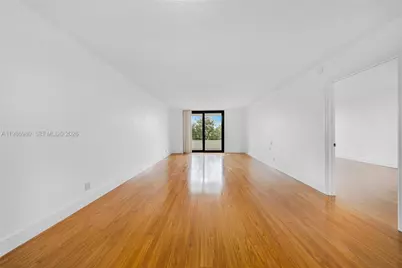 600 Three Islands Blvd #310, Hallandale Beach, FL 33009 - Photo 7