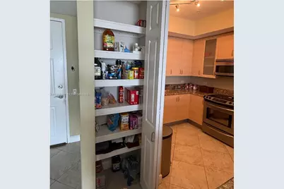 2625 NE 14th Ave #406, Wilton Manors, FL 33334 - Photo 9