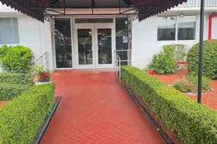 1251 NE 108th St, Miami, FL 33161 - Photo 21