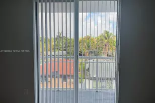 1251 NE 108th St, Miami, FL 33161 - Photo 9