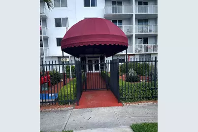 1251 NE 108th St #408, Miami, FL 33161 - Photo 3