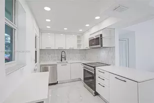 3020 Marcos Dr, Aventura, FL 33160 - Photo 9