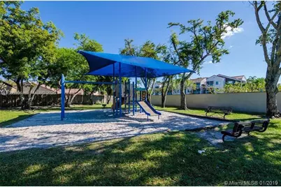 17751 NW 63rd Ct, Hialeah, FL 33015 - Photo 5