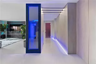 400 SE Kings Point Dr, Sunny Isles Beach, FL 33160 - Photo 9