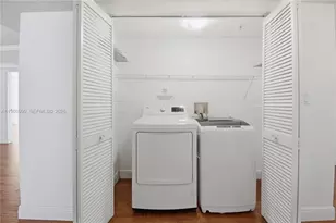 1800 N Bayshore Dr, Miami, FL 33132 - Photo 25