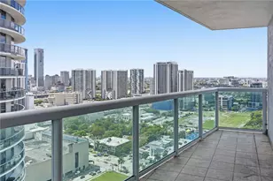 1800 N Bayshore Dr, Miami, FL 33132 - Photo 33