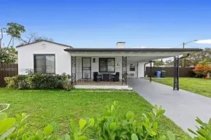 1608 NE 34th St, Oakland Park, FL 33334 - Photo 1