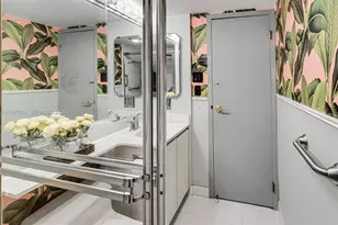 100 Bayview Dr, Sunny Isles Beach, FL 33160 - Photo 21