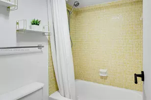 100 Bayview Dr, Sunny Isles Beach, FL 33160 - Photo 23