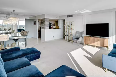 100 Bayview Dr #617, Sunny Isles Beach, FL 33160 - Photo 3