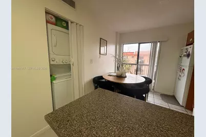 5300 W 21st Ct #413, Hialeah, FL 33016 - Photo 9