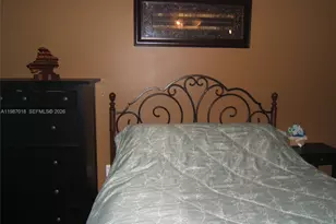 8415 SW 107th Ave, Miami, FL 33173 - Photo 3