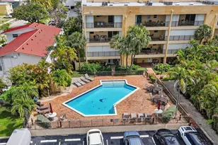 333 SE 20th Ave, Deerfield Beach, FL 33441 - Photo 3