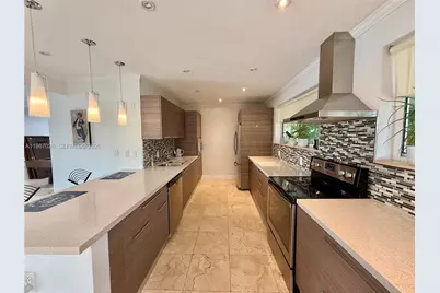 211 189th Ter, Sunny Isles Beach, FL 33160 - Photo 5