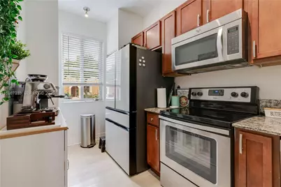 8916 SW 19th St, Miramar, FL 33025 - Photo 13