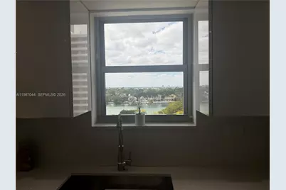 5555 Collins Ave #8R, Miami Beach, FL 33140 - Photo 23