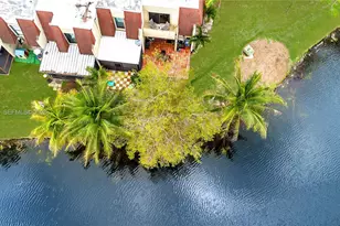 8980 Palm Tree Ln, Pembroke Pines, FL 33024 - Photo 29