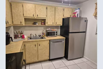 200 Ashbury Rd #307, Hollywood, FL 33024 - Photo 5