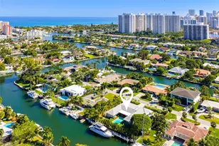 424 Alamanda Dr, Hallandale Beach, FL 33009 - Photo 53
