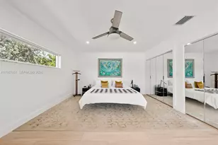 424 Alamanda Dr, Hallandale Beach, FL 33009 - Photo 37