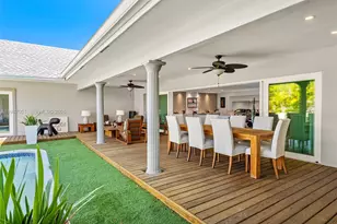424 Alamanda Dr, Hallandale Beach, FL 33009 - Photo 29