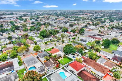 733 W 32 Street, Hialeah, FL 33012 - Photo 47