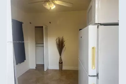 11245 NW 62nd Ave, Hialeah, FL 33012 - Photo 7