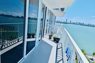 7601 E Treasure Dr, North Bay Village, FL 33141 - Photo 1