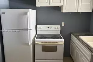 488 NW 165th St Rd, Miami, FL 33169 - Photo 7