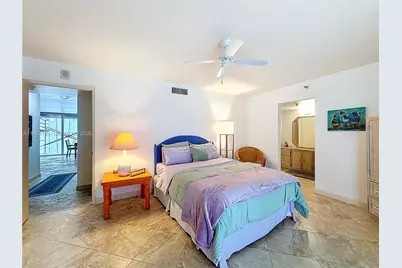 6061 Collins Ave #12D, Miami Beach, FL 33140 - Photo 19