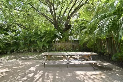 1850 NW 53rd St, Miami, FL 33142 - Photo 7