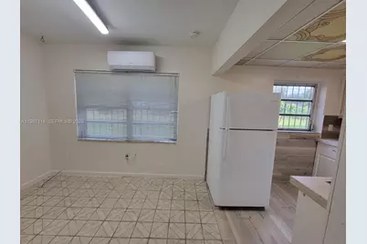 291 E 4th Ave #2, Hialeah, FL 33010 - Photo 5