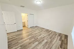 127 NE 184th Terrace, Miami, FL 33179 - Photo 17