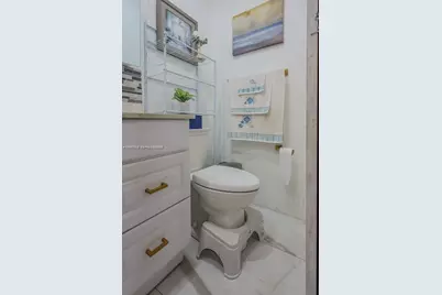 3495 W 2nd Ave, Hialeah, FL 33012 - Photo 15