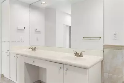 2327 NW 187th Ave, Pembroke Pines, FL 33029 - Photo 29