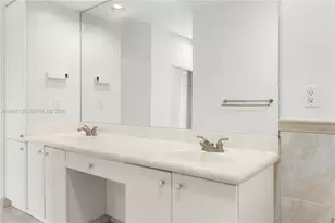 2327 NW 187th Ave, Pembroke Pines, FL 33029 - Photo 29